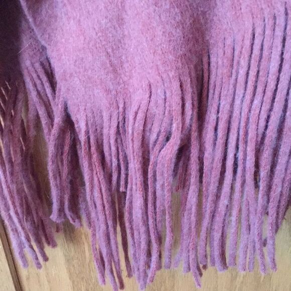 NEW Forever 21 Dusty Rose Shawl - Picture 2 of 4